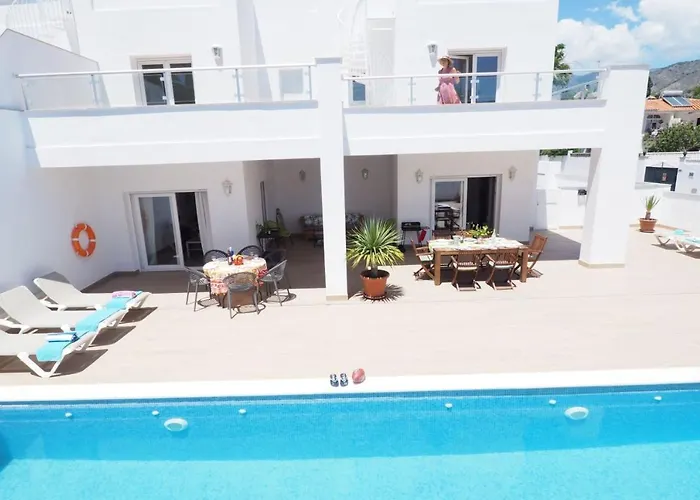 Paradise - Catalina Villa